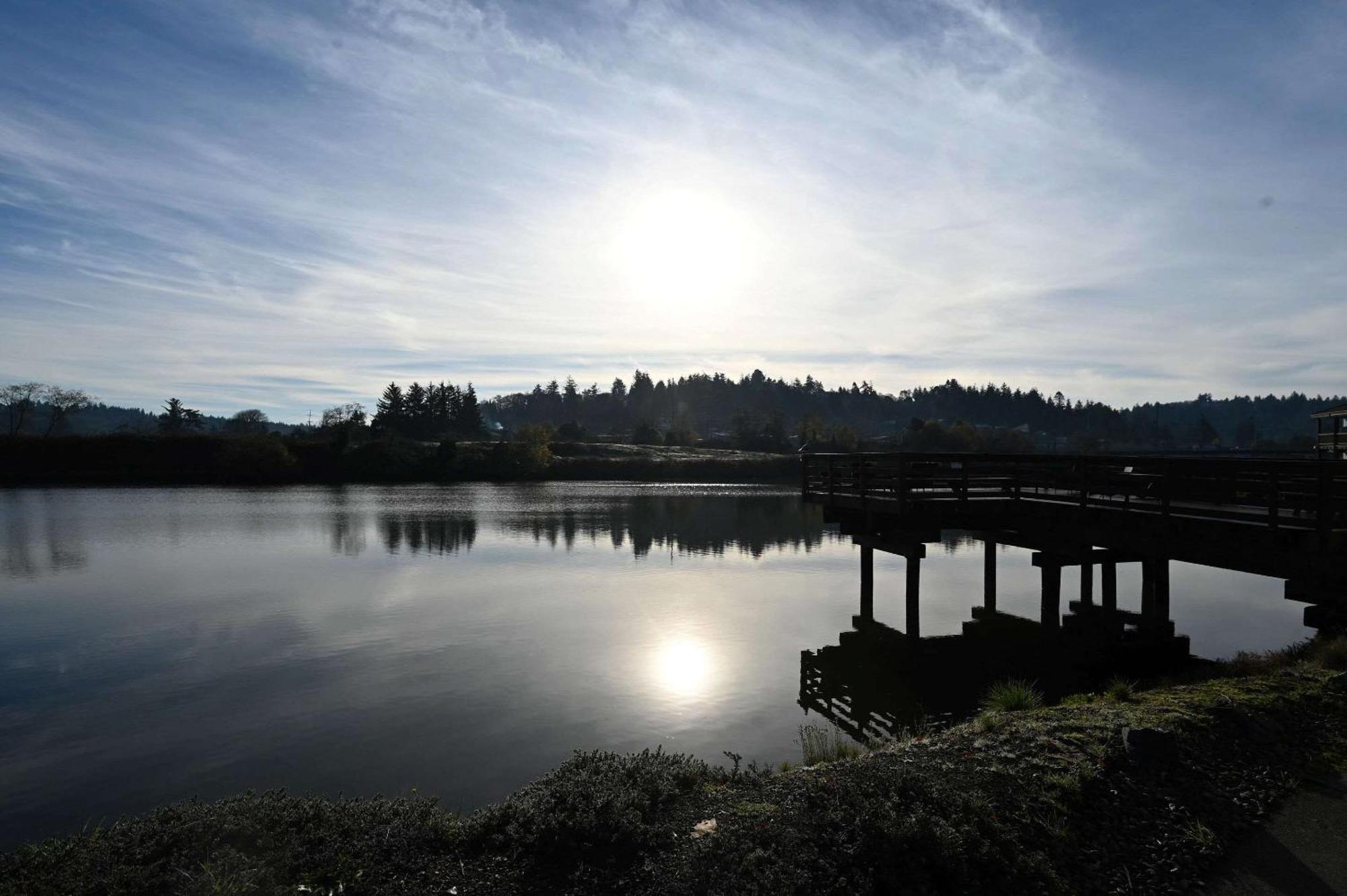 Edgewater Inn And Suites, Ascend Hotel Collection Coos Bay Exterior photo